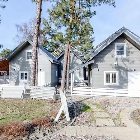 Osrodek Kolonijno Wczasowy Mewa - Przy Plazy Z Basenem Z Podgrzewana Woda I Mini Resort