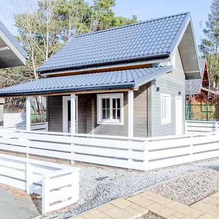 Osrodek Kolonijno Wczasowy Mewa - Przy Plazy Z Basenem Z Podgrzewana Woda I Mini Resort Niechorze