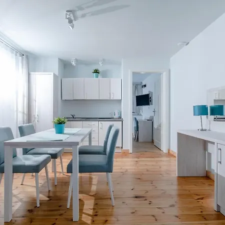 Ośrodek Kolonijno Wczasowy Mewa Ośrodek wypoczynkowy *