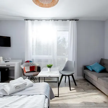 Osrodek Kolonijno Wczasowy Mewa - Przy Plazy Z Basenem Z Podgrzewana Woda I Mini Resort *