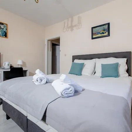 Osrodek Kolonijno Wczasowy Mewa - Przy Plazy Z Basenem Z Podgrzewana Woda I Mini Resort Niechorze