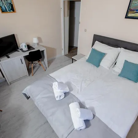 Osrodek Kolonijno Wczasowy Mewa - Przy Plazy Z Basenem Z Podgrzewana Woda I Mini