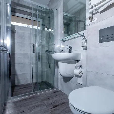 Resort Osrodek Kolonijno Wczasowy Mewa - Przy Plazy Z Basenem Z Podgrzewana Woda I Mini