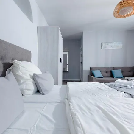 Osrodek Kolonijno Wczasowy Mewa - Przy Plazy Z Basenem Z Podgrzewana Woda I Mini Resort *