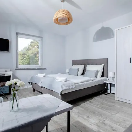 Osrodek Kolonijno Wczasowy Mewa - Przy Plazy Z Basenem Z Podgrzewana Woda I Mini Resort *