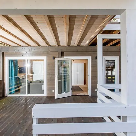 Osrodek Kolonijno Wczasowy Mewa - Przy Plazy Z Basenem Z Podgrzewana Woda I Mini Resort Niechorze