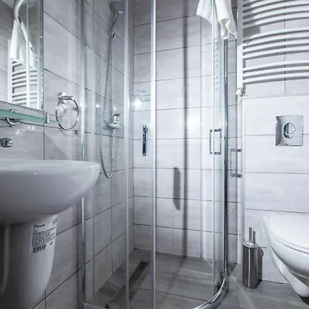 Osrodek Kolonijno Wczasowy Mewa - Przy Plazy Z Basenem Z Podgrzewana Woda I Mini Niechorze