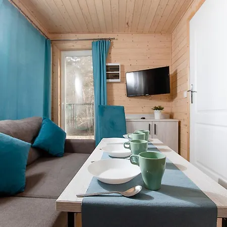 Osrodek Kolonijno Wczasowy Mewa - Przy Plazy Z Basenem Z Podgrzewana Woda I Mini Resort