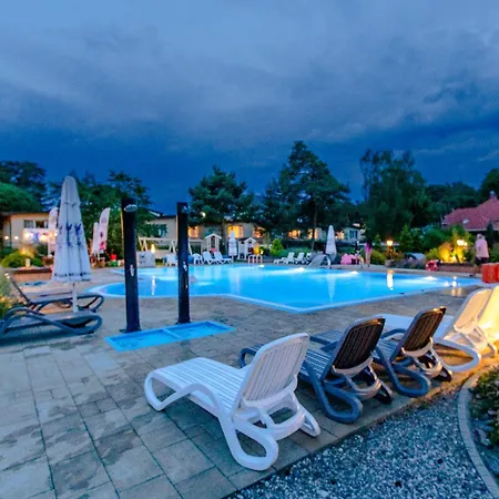 Osrodek Kolonijno Wczasowy Mewa - Przy Plazy Z Basenem Z Podgrzewana Woda I Mini Resort