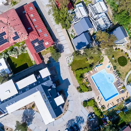 Resort Osrodek Kolonijno Wczasowy Mewa - Przy Plazy Z Basenem Z Podgrzewana Woda I Mini