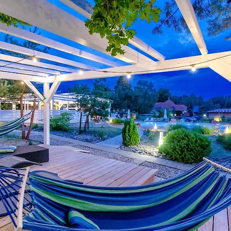 Resort Osrodek Kolonijno Wczasowy Mewa - Przy Plazy Z Basenem Z Podgrzewana Woda I Mini *