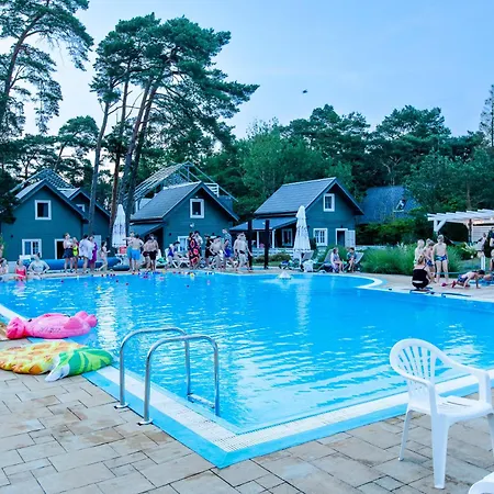Resort Osrodek Kolonijno Wczasowy Mewa - Przy Plazy Z Basenem Z Podgrzewana Woda I Mini *